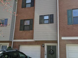204 Woodhaven Dr, Seven Fields, PA