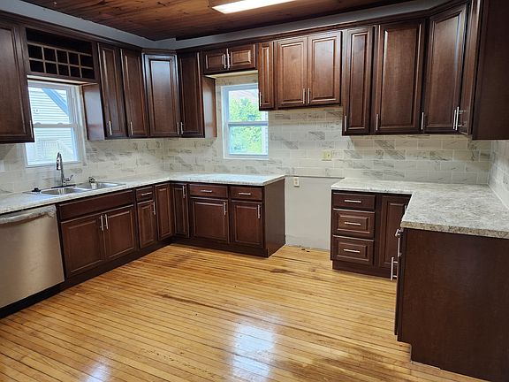 2nd image of 2564 N Bartlett Ave