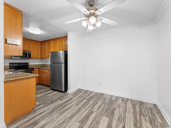 2nd image of 1423 Graves Ave Unit 135