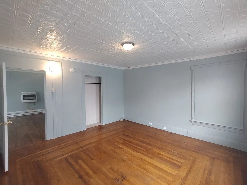 37 White St #1