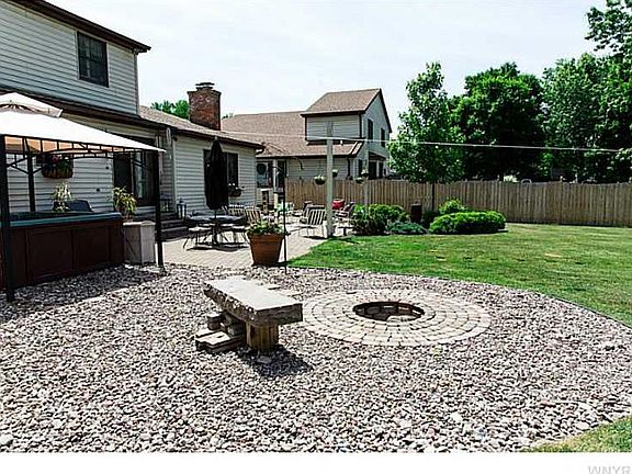 3rd image of 106 Dimatteo Dr