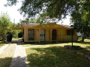 1930 Supreme Dr, San Antonio, TX 78220