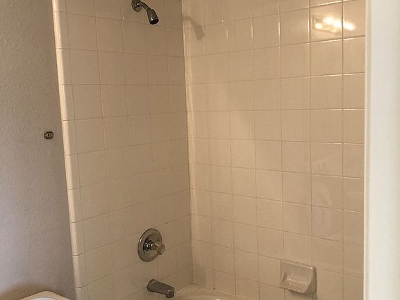 4th image of 4504 Anchor Ct