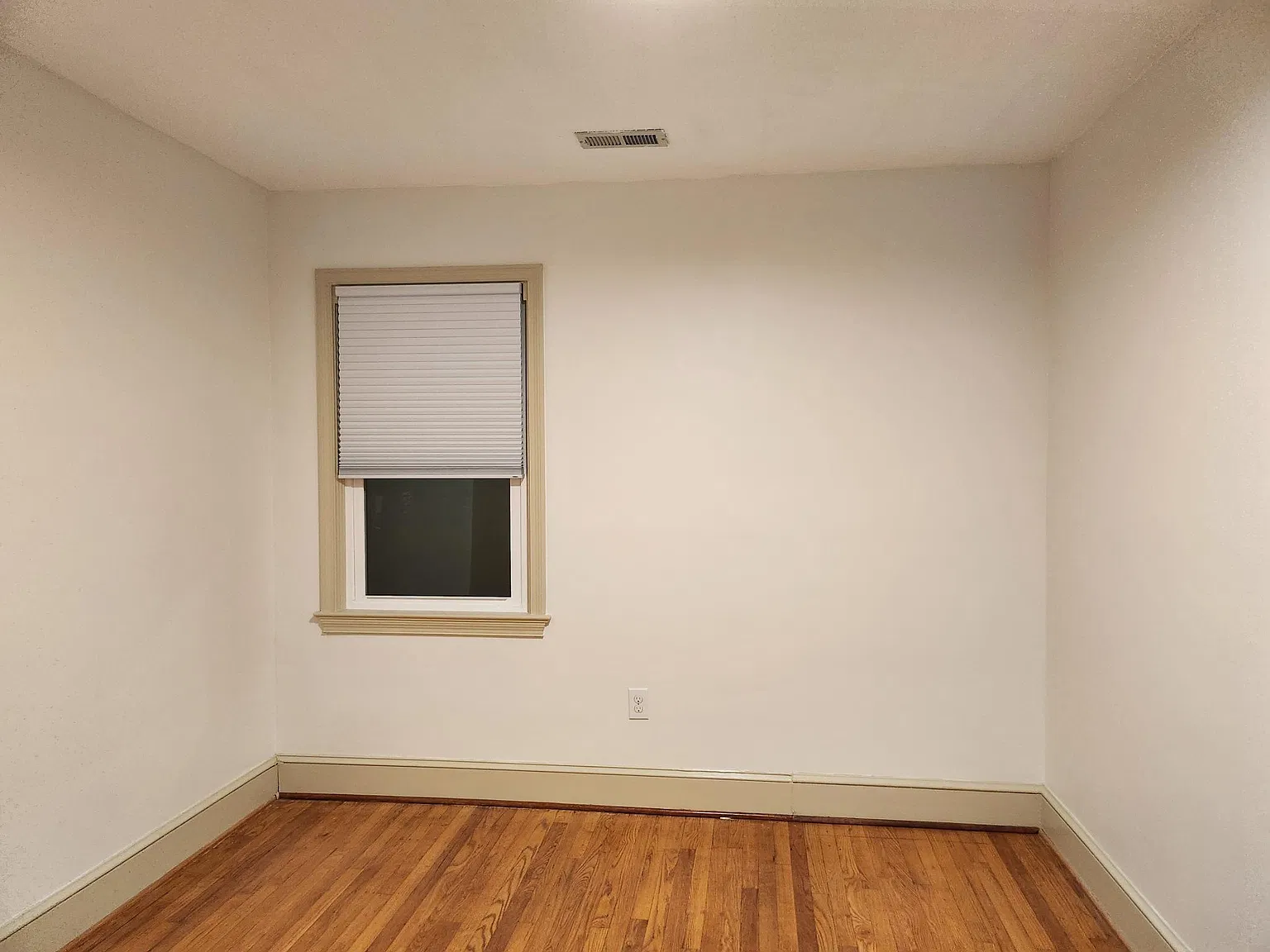 2 bed, 900 sqft, $1,125 — Photo 4