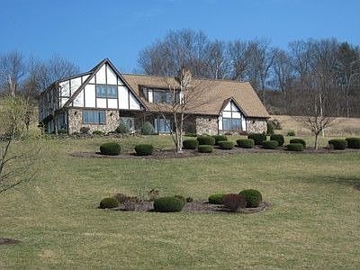 1st image of 83 Skyline Dr