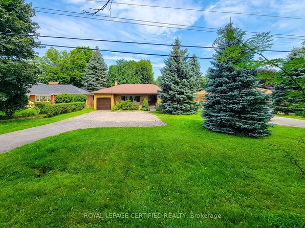 55 Garner Rd E, Hamilton, ON L9G 2J9