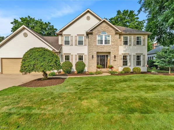 1100 Partridge Dr, Wadsworth, OH 44281