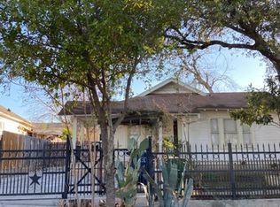 1104 W Gramercy Pl, San Antonio, TX 78201