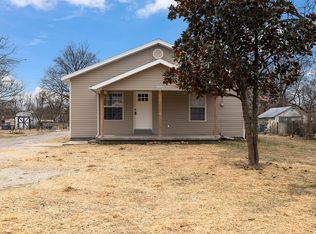 3102 W Chestnut St, Springfield, MO 65803