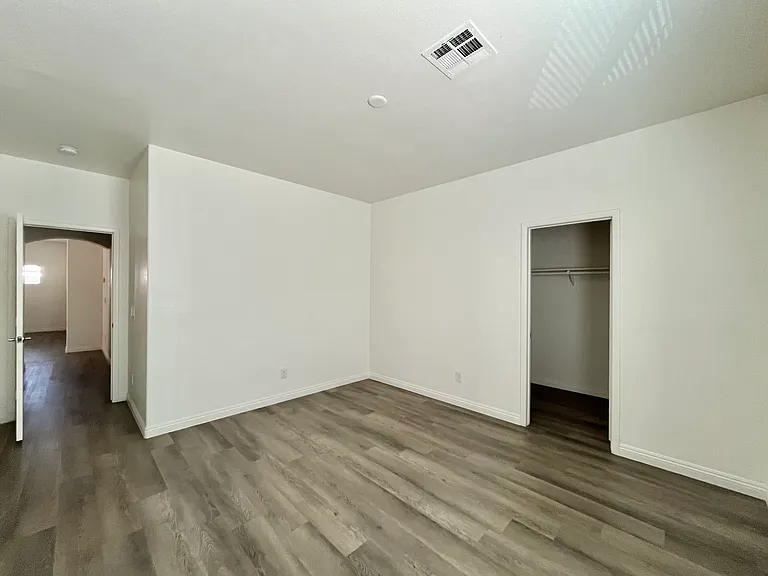 9493 Alma Ridge Ave — Photo 16