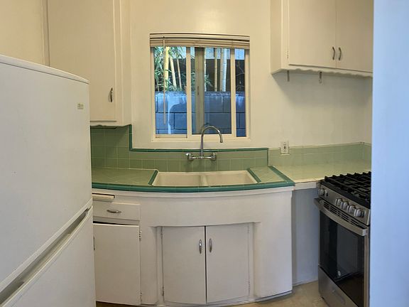 4th image of 5114 Inglewood Blvd #5114.5