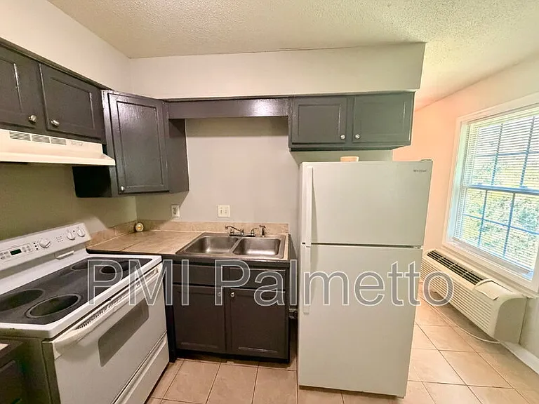 1908 Tall Pines Cir #4 — Photo 8