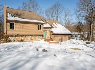 15 Farview Rd, Hopewell Junction, NY 12533