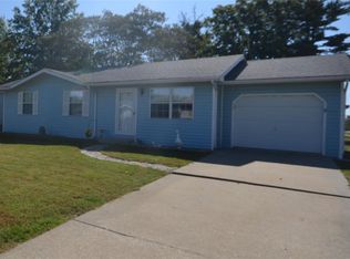 1 Cletus Ave, Smithton, IL 62285