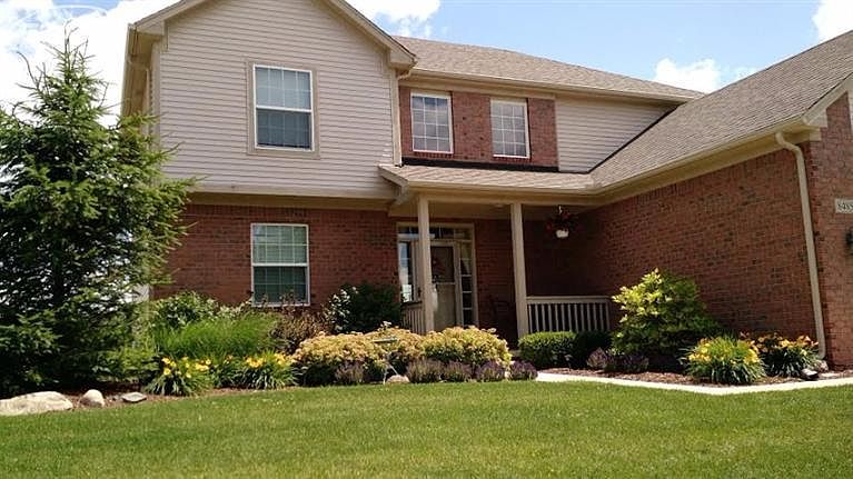 1st image of 8485 Forest Glen Dr