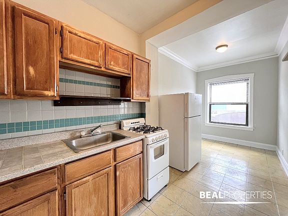 5th image of 2244 W Wilson Ave #2244306