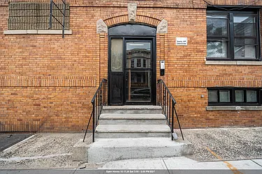 25 High Street, #1