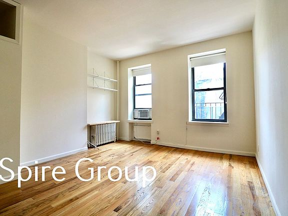 3rd image of 338 W 47th St APT 3A