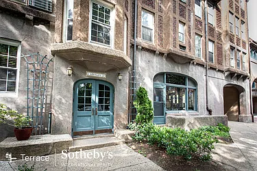 2 Dartmouth Street