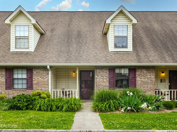 932 Chip Cove Ln, Knoxville, TN 37938