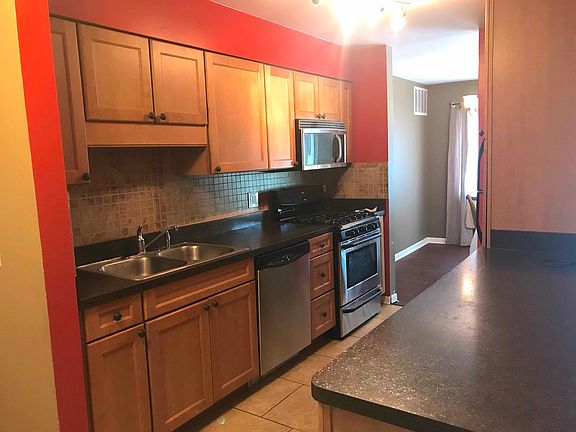5th image of 2830 Mitchell Dr APT 6