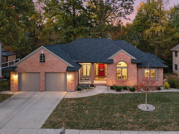 9056 Ridgecreek Dr, Indianapolis, IN 46256