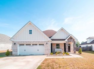 133 Quail Run Ave, Smiths Station, AL 36877