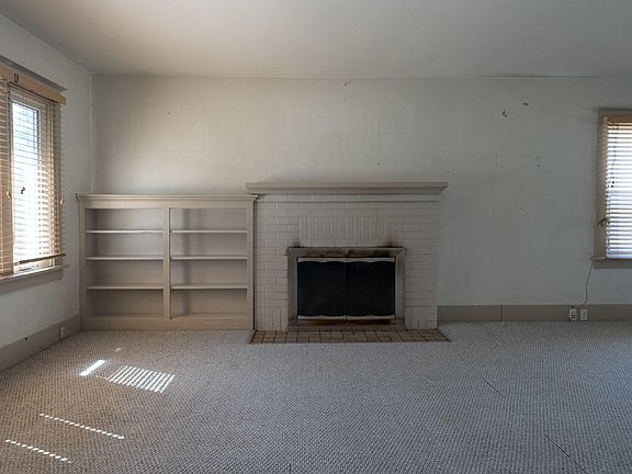 4th image of 12 S Emerson Ave