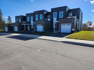 19 West St N #4, Kawartha Lakes, ON K0M 1N0