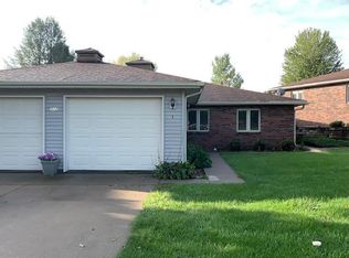 302 Nicholas Dr APT B, Marshalltown, IA 50158