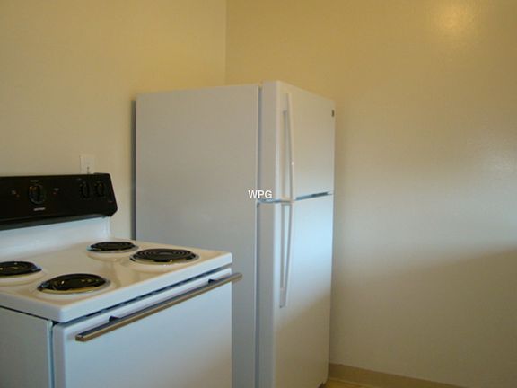 4th image of 971 Whitethorne Dr APT K