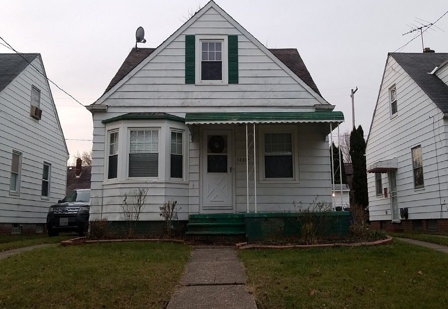 1st image of 12301 Marne Ave