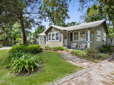 329 Demontluzin Ave, Bay Saint Louis, MS, 39520