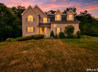 5 Edwards Way, Bloomfield, CT 06002