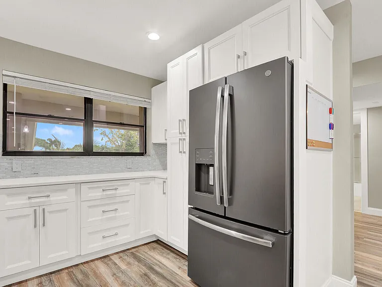 12910 Briarlake Dr #203 — Photo 4
