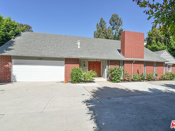 2nd image of 11491 W Sunset Blvd