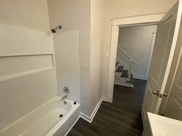 1719 Holman Ave — Photo 9