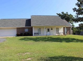 109 Lou Dr, Leesville, LA 71446