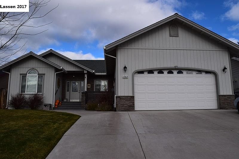 1st image of 1065 Shadow Mountain Dr