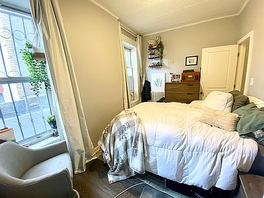 4th image of 506 52nd St APT 4