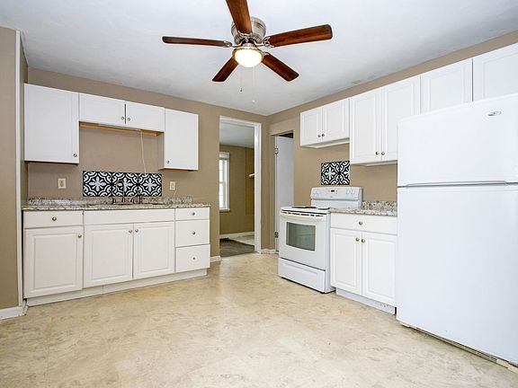 5th image of 636 Western Dr