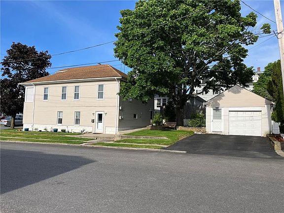 4th image of 245 Farmington Ave