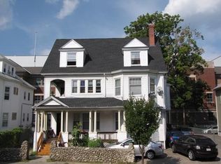 12 Oberlin St, Worcester, MA 01610