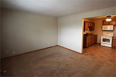 1806 Jackson St #8 — Photo 3