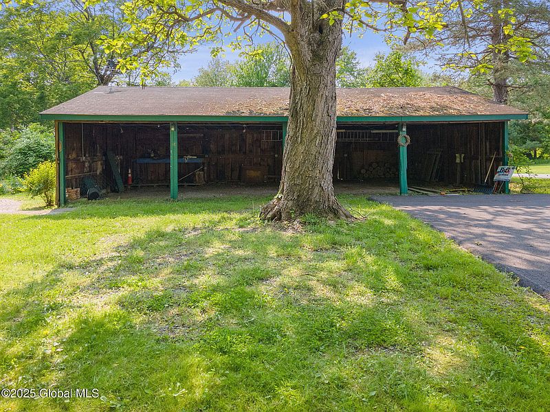 3rd image of 90 Jack Halloran Road
