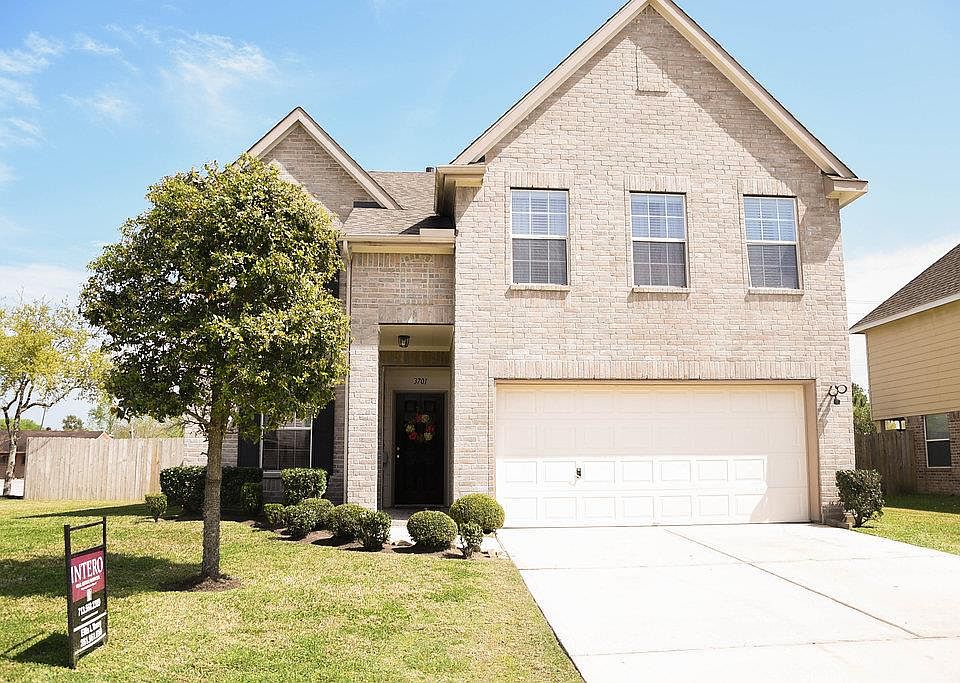 1st image of 3701 Banyan Wood Way