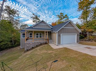 16 Penzance Dr, Bella Vista, AR 72714