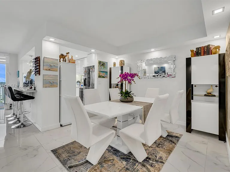 18071 Biscayne Blvd #901 — Photo 5