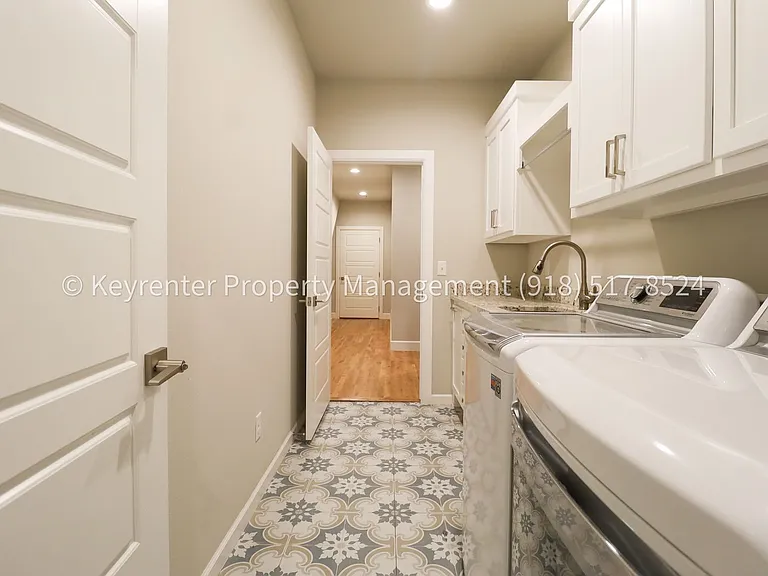 3809 W Union St — Photo 39
