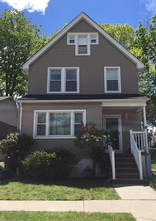 1st image of 6 Huron Pl
